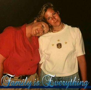 Meet your Posher, Joelle